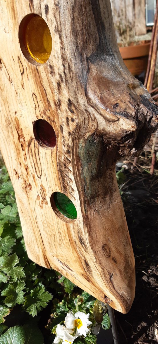 RoopDoopD's tweet photo. Garden Sculpture. Reclaimed Wood and Stained Glass Art. https://t.co/dZLn1cJ4Sy #Etsy #ChickenPink #Ooak https://t.co/mDSePl7zzV