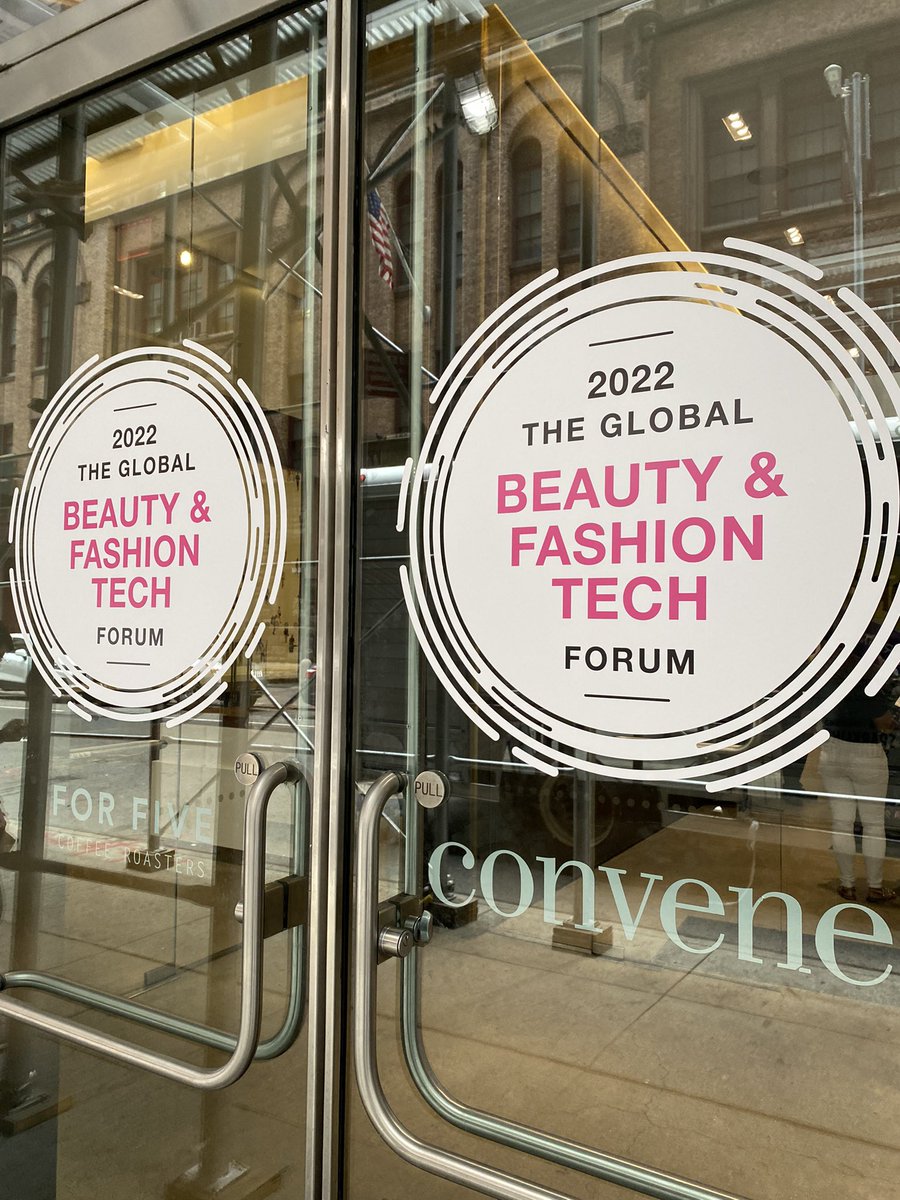 greghkahn's tweet photo. Fashion, beauty and luxury is leading the way in #Web3

Checking out #BeautyTechForum at @NFT_NYC to see the latest advancements. 

Many learnings that could be applied to other industries.

@YouCamApps https://t.co/48e8jeKehR