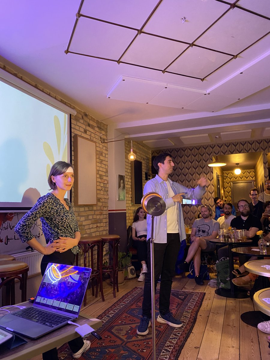 Amazing Carlos and Erika 😻 
What an outstanding performance! 

Challenges -> Adaptation 
Differences -> Open-mindedness 
Context -> Understanding  

...in #communication from an improv comedy standpoint!

#NotJustScience #SciComm #improv #event #Copenhagen #outreach #videnskab
