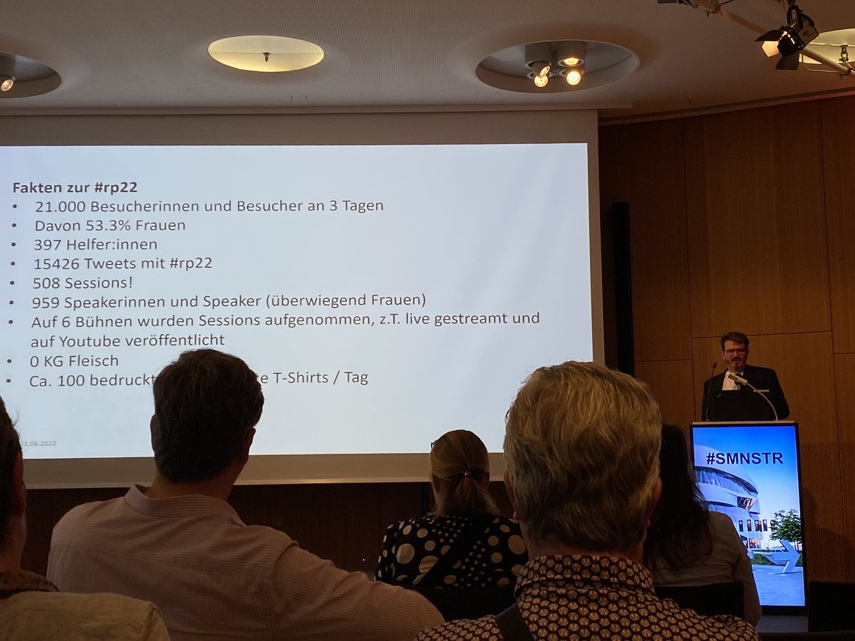 kv0s's tweet image. #rp22 - Werbeblock auf der #smnstr! Klare Empfehlung. @ewingo13 Du hast vergessen zu erwähnen, dass @tocotronic am Freitagabend am Start war! ☝️