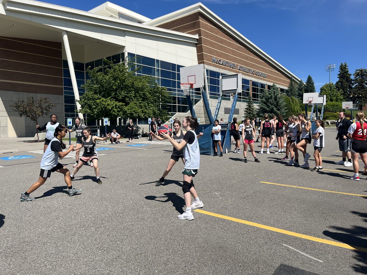 Hoopfest vibes at <a href="/ZagWBB/">Gonzaga Women's Basketball</a> team camp!