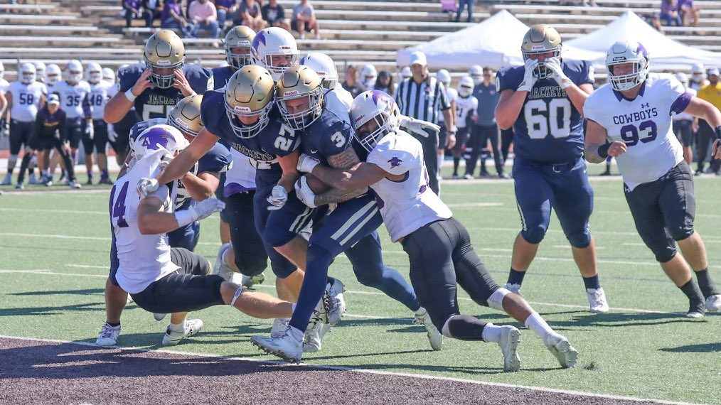 Thankful to have earned my first offer to play football <a href="/HPUFootball/">Howard Payne University Football</a>!!! 
<a href="/CoachDaleWest/">Dale West</a> <a href="/CoachBachtel/">Coach Kevin Bachtel</a> <a href="/Coach_Patton27/">Stoney Patton</a> 🐝🐝