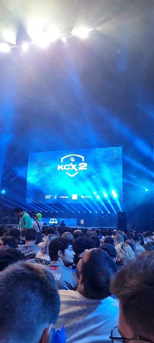Perid__ot's tweet photo. Bonne soirée à toutes et à tous, je ferai un debrief lors de mon prochain stream 😎✌🏻 #KCX2 https://t.co/lUradeFrx0