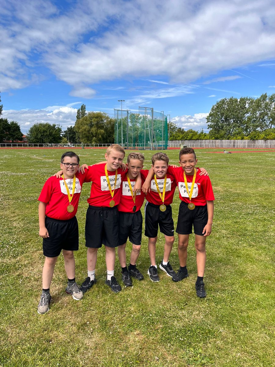 An amazing day at the Middlesbrough Y5&amp;6 Athletics Championships for the <a href="/PallisterParkPS/">PallisterPark</a> athletes, winning overall team🥇 🏆 with some individual medals also won 👏👏#workhardplayhard