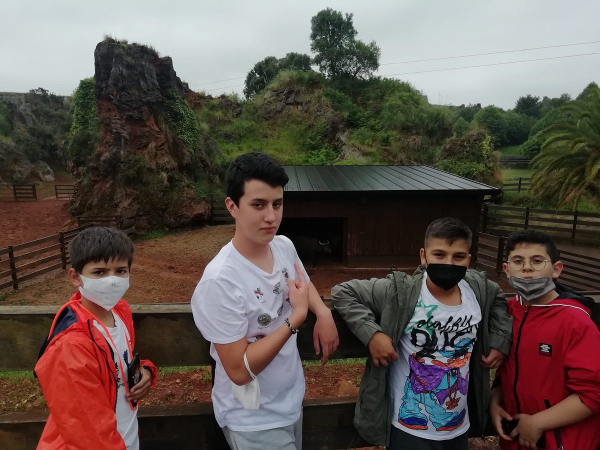 InmaculadaPonfe's tweet image. Los alumnos de 6º de primaria han disfrutado mucho del día en Cabárceno 😊

Hemos aprendido muchas curiosidades sobre los animales!! 🐯🐒🐪🐅🦓

#ExcursiónEscolar #ExcursionesFinDeCurso #concepcionistas