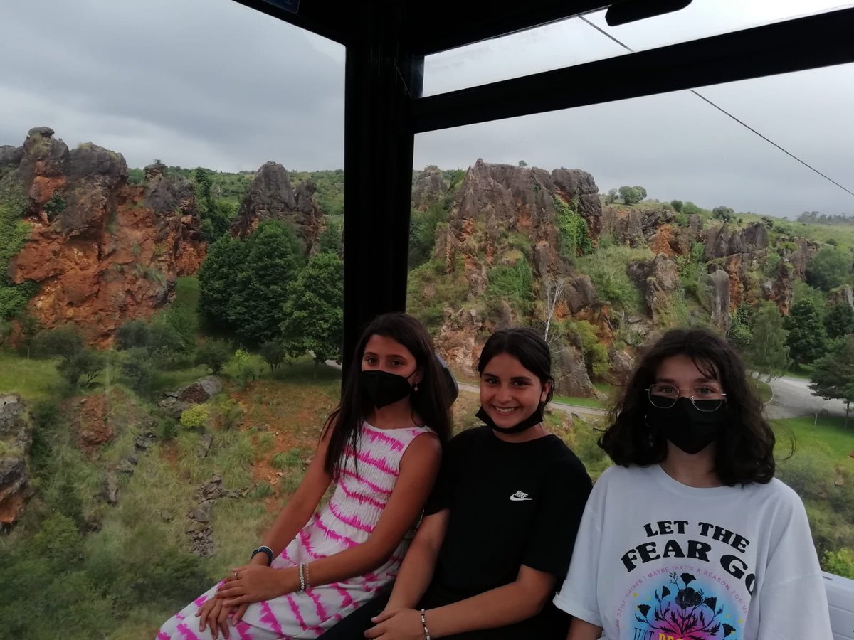 InmaculadaPonfe's tweet image. Los alumnos de 6º de primaria han disfrutado mucho del día en Cabárceno 😊

Hemos aprendido muchas curiosidades sobre los animales!! 🐯🐒🐪🐅🦓

#ExcursiónEscolar #ExcursionesFinDeCurso #concepcionistas