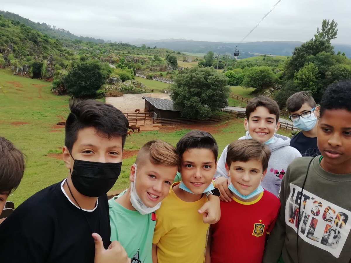 InmaculadaPonfe's tweet image. Los alumnos de 6º de primaria han disfrutado mucho del día en Cabárceno 😊

Hemos aprendido muchas curiosidades sobre los animales!! 🐯🐒🐪🐅🦓

#ExcursiónEscolar #ExcursionesFinDeCurso #concepcionistas