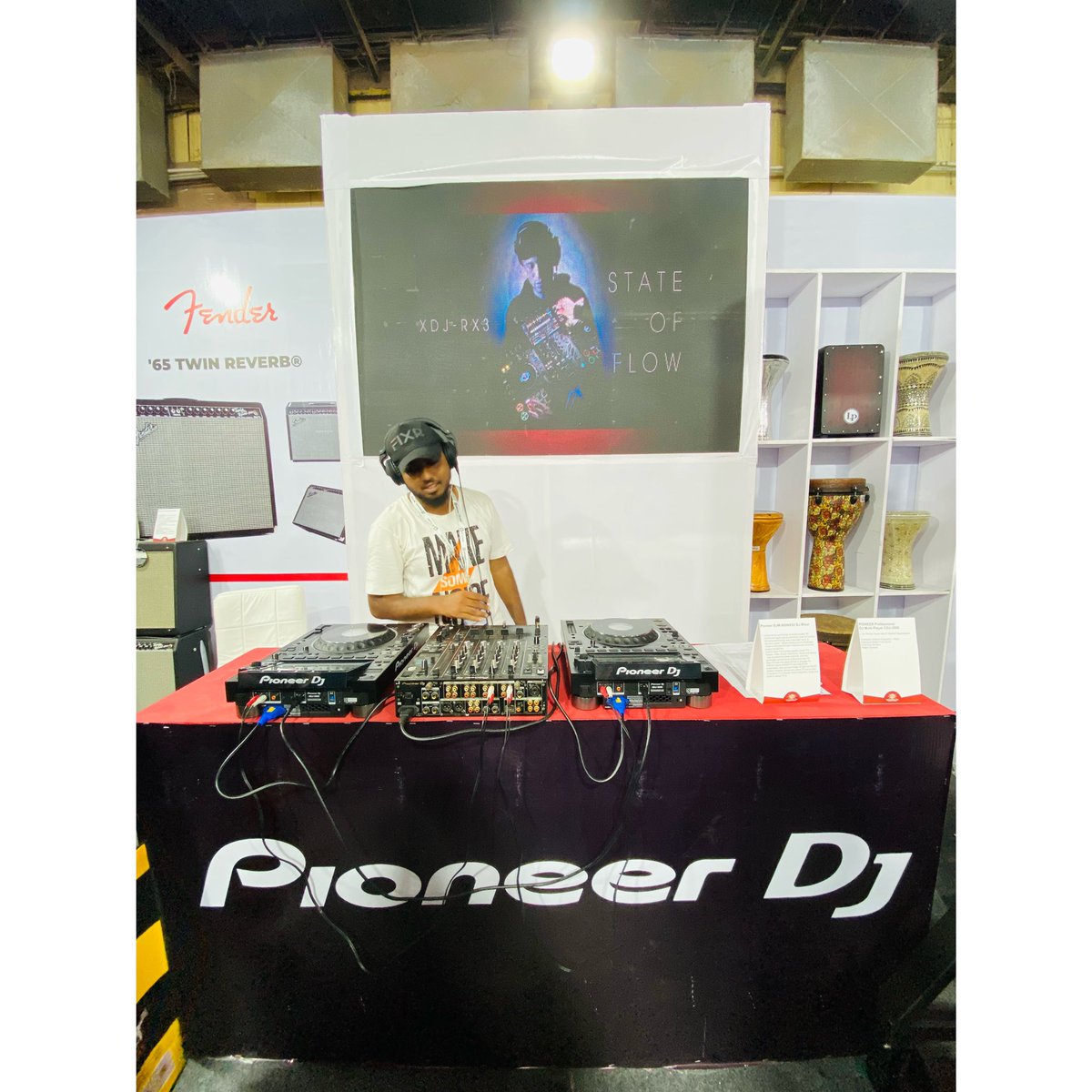 yuvidharma's tweet photo. Once a pioneer will always be with pioneer 
8220557555 - 7010831219 
.
#uvdharma #djuvdharma #pioneerdj #djinsalem #salemevents #salemdj #bestdjinsalem #palmexpo2022 #tamildj #weddingevents #corporateevents https://t.co/IdjtH8gBdv
