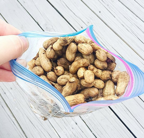 KingsFarmMarket's tweet photo. The perfect snack doesn't exi--- just kidding! 😉
-
https://t.co/qPbB9kdtmh
.
.
#KingsFarmMarket #EdistoIsland #SouthCarolina #CertifiedSC #FarmMarket #FarmGrown #HealthIsWealth #ShopLocal https://t.co/tPr5yGiEhr