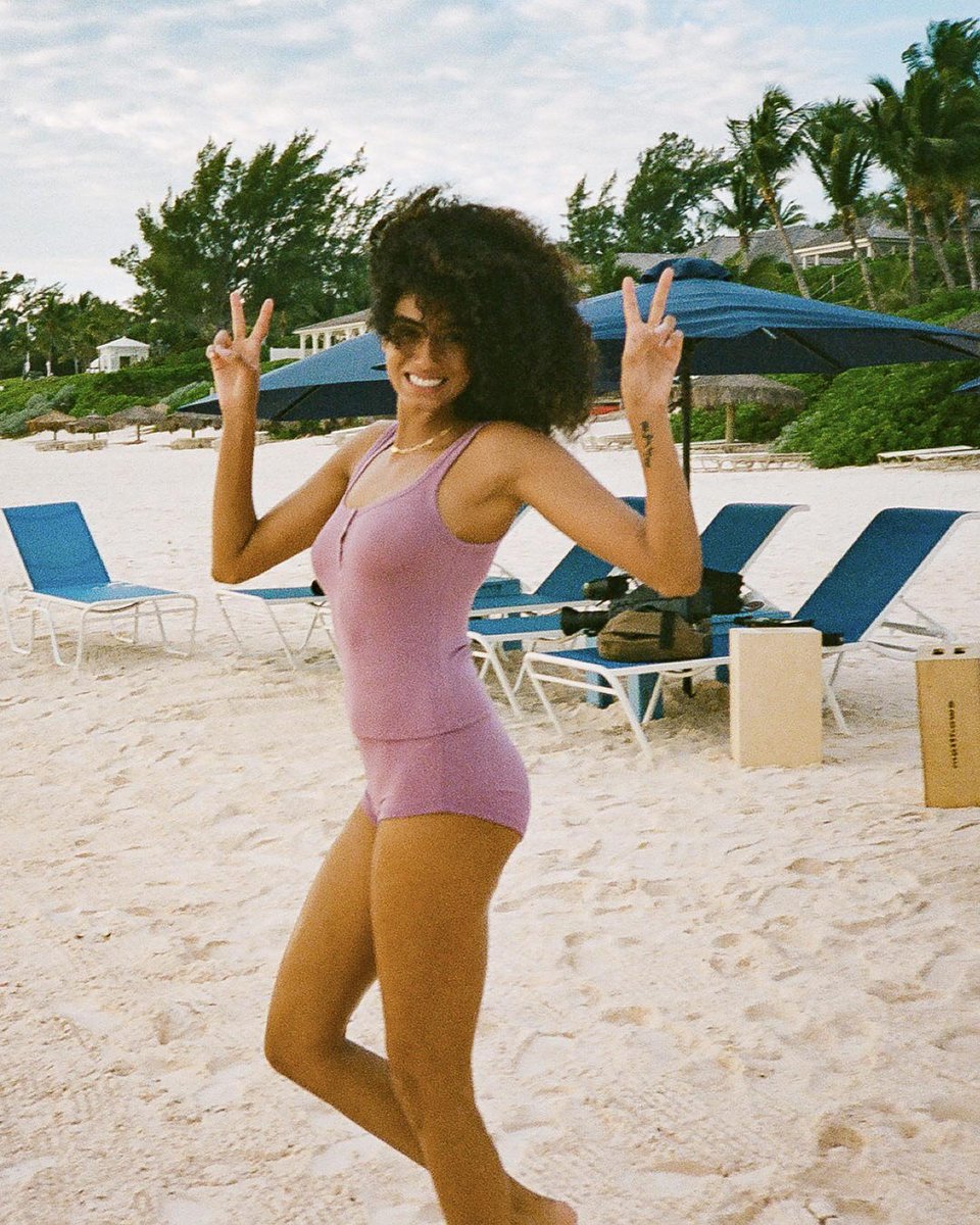 Imaan Hammam em campanha para a Victoria’s Secret.