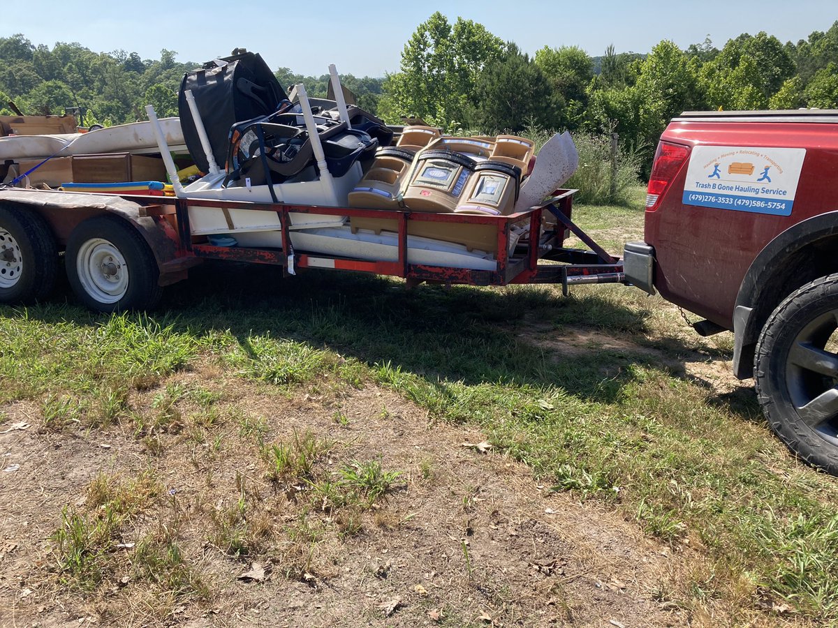 TBGHaulService's tweet image. Moving and Need Items Removed? #wholehousecleanout #oldappliances #trashremoval #movingitems #servingnwarkansas #servingswmissouri #easternoklahoma #workingmorningtillnight #trailerrental #supportsmallbusiness #notafranchise
