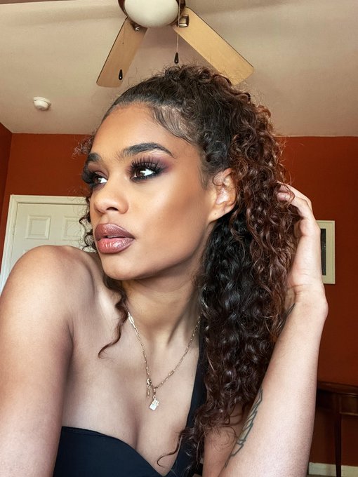 Face card. https://t.co/YMbBD8Nl6U