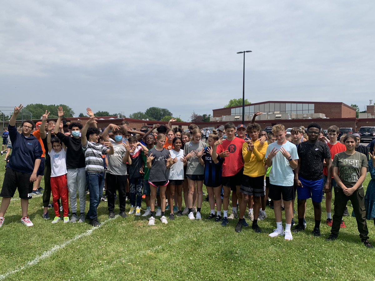coachcherock's tweet photo. Congratulations to our CHM students who completed the Chestnut Challenge today! Excellent performance by Nick Scholz winning the race two years in a row 💪🏼 https://t.co/RTxoTox4vt