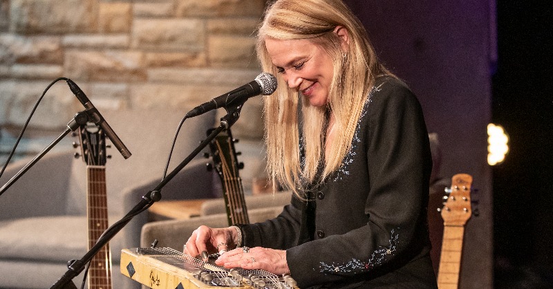countrymusichof's tweet photo. May 14, Grammy-winning dobro and lap steel guitarist @CindyCashdollar took the Museum stage for a “Nashville Cats” program and performance. 

Watch her show in our most recent “Live at the Hall” episode, premiering Tuesday, June 21 at 7:00 PM CT at https://t.co/O8CrJMtr9a