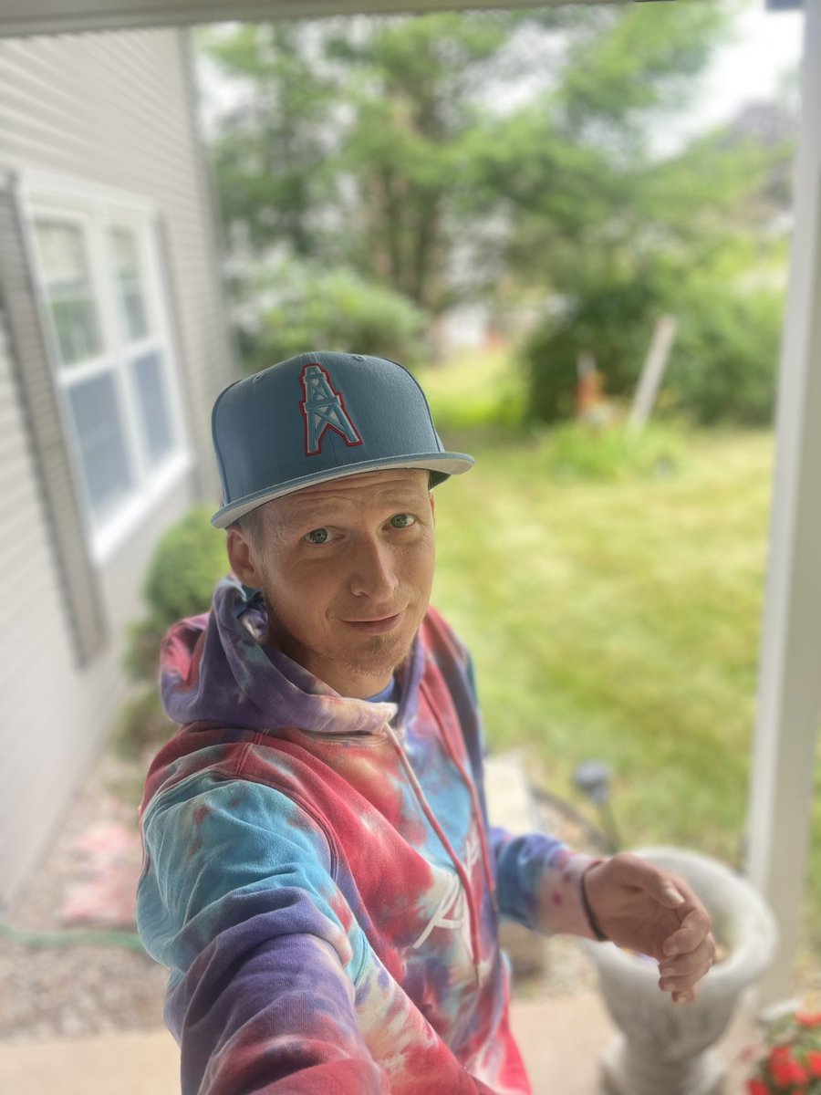 2pimp2bu's tweet photo. Todays fit: UNC 4’s w/Lost Files shorts! #snkrsliveheatingup #snkrskickcheck #kotd #wearyourkicks #yourkicksaredope #lostfiles #LoveLife #positivemindstate https://t.co/vx08cBgYlZ