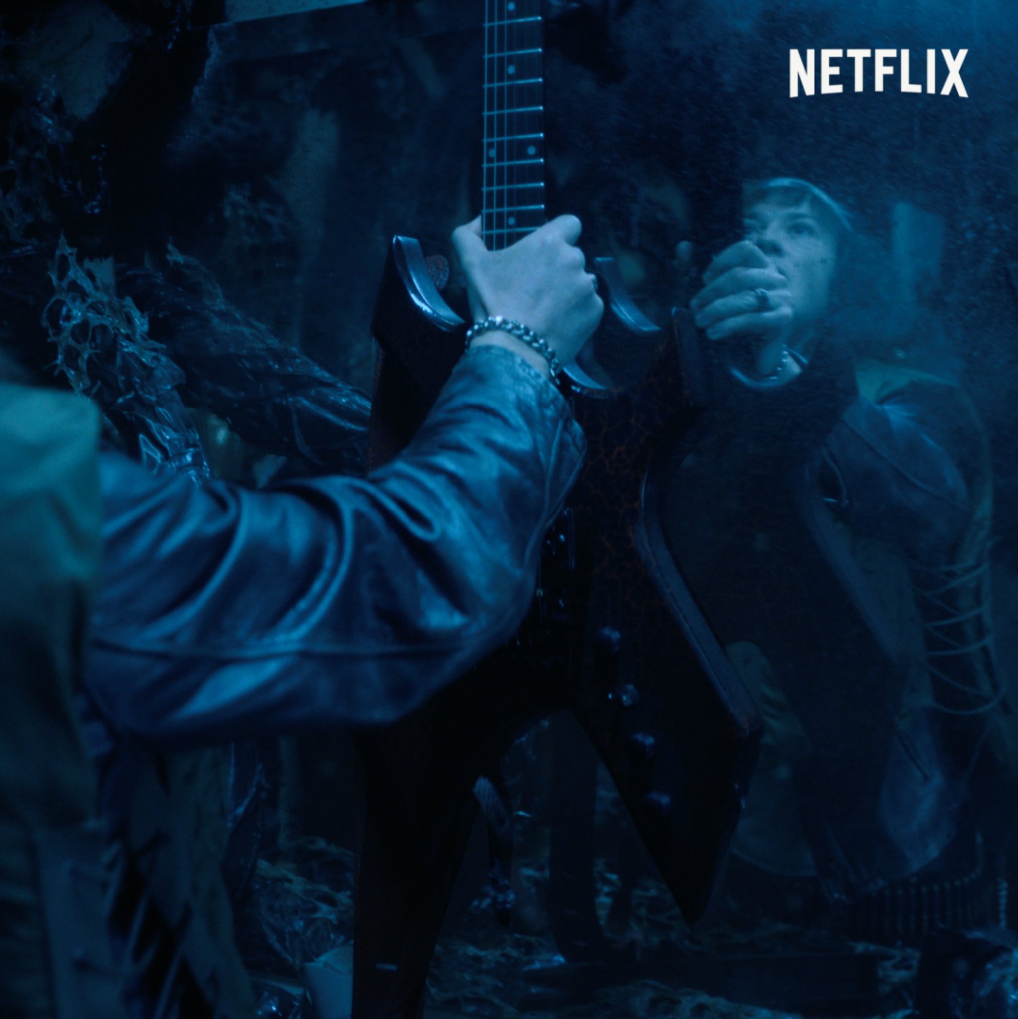 Eddie from stranger things playing his guitar in the upside down｜TikTok  Search