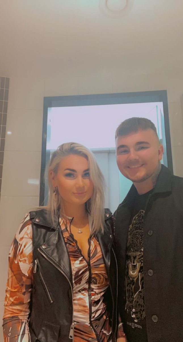 Davidhillx's tweet photo. Happy 21st birthday gorgeous, don’t appreciate you enough darling, hope your enjoy your presents and have a brilliant day, I love you 🖤@ellie_skedd https://t.co/heiC9pLIVu