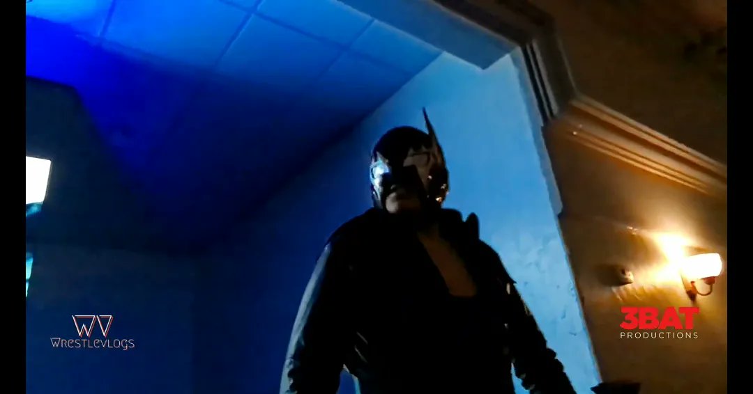 Wrestlevlogs's tweet photo. Epydemius Returns to 3 Bat tagging along with Epydemius Jr to face a known rival from Laredo, Aragon but he did not come alone! Tagging with him was Lucha Time's own Akvar!! Check out who went up on top in this match that the crowd went wild for!! 
https://t.co/zo7l80v9YY https://t.co/w2EzLJ29tY