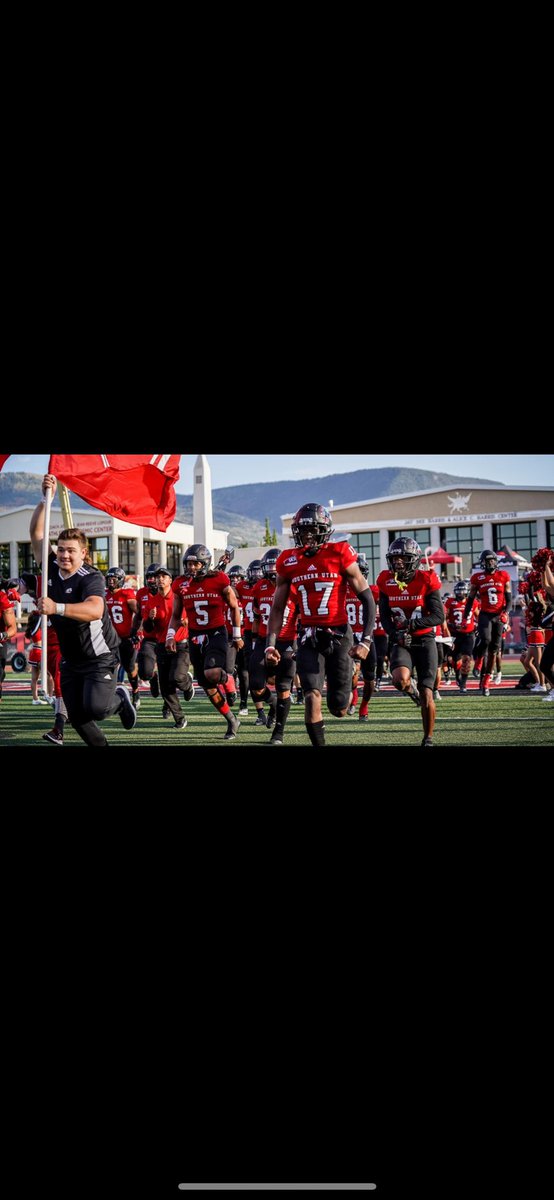 MullinsBreck's tweet image. After a great camp and a conversation with @delanefitz I’m extremely excited to receive an offer to play at Southern Utah University!!  @SUUFB_  @OGMacDC @CoachATrain99 @WFCoachCampbell @KelvinHunter21 @WFFootballTeam @gridironarizona