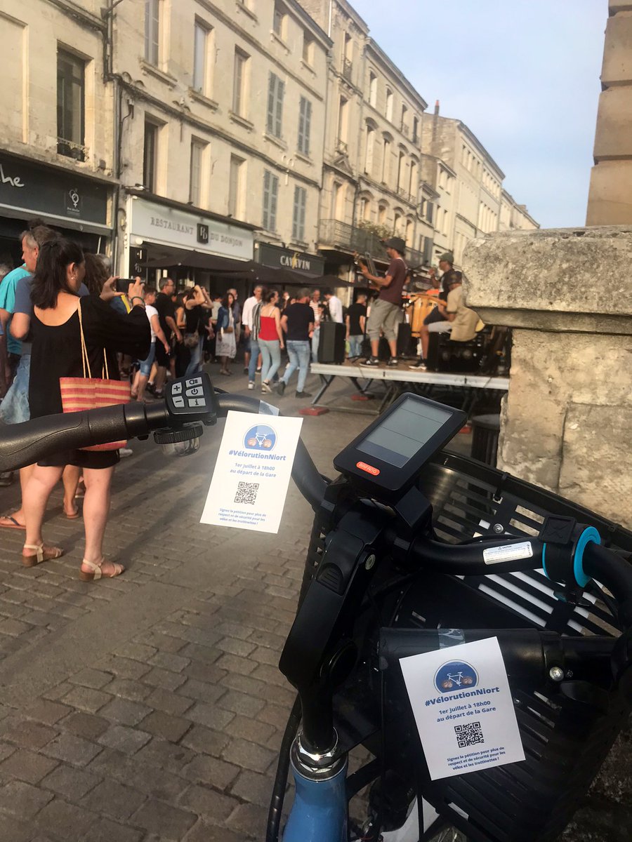 VelorutionNiort (@velorutionniort) on Twitter photo #Velorution #Niort présente sur tous les vélos de la #FeteDeLaMusique2022 ! Ensemble nous irons plus loin !
Nous recevons tellement de soutien, que <a href="/Mairie_Niort/">Ville de Niort</a> sera obligée d’agir! <a href="/VillOvelO/">VillOvélO Niort</a> Flyers imprimés par une super conseillère en immobilier capifrance.fr/conseillers/fr… #Velorution #Niort présente sur tous les vélos de la #FeteDeLaMusique2022 ! Ensemble nous irons plus loin !
Nous recevons tellement de soutien, que <a href="/Mairie_Niort/">Ville de Niort</a> sera obligée d’agir! <a href="/VillOvelO/">VillOvélO Niort</a> Flyers imprimés par une super conseillère en immobilier capifrance.fr/conseillers/fr…