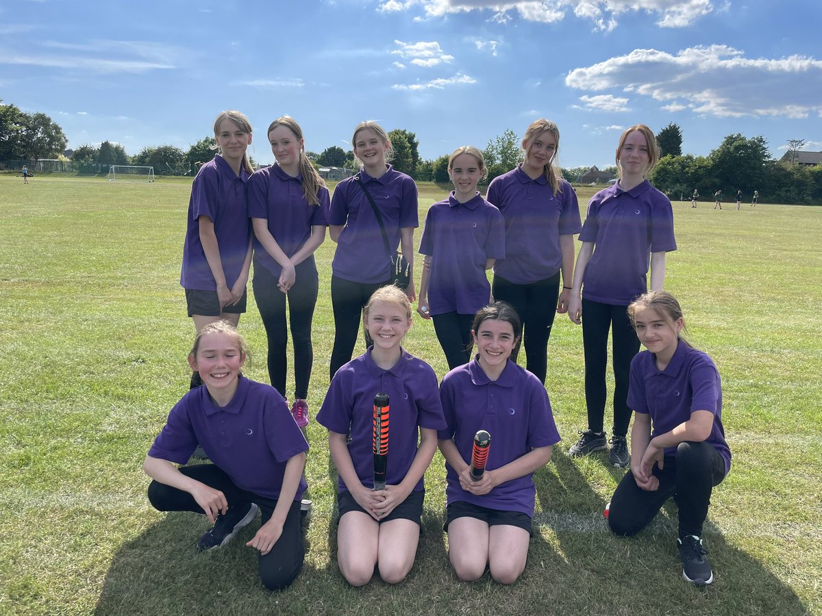 Sunshine and rounders⚾️☀️ Well done Y7 and Y8! Doing <a href="/oahaslandhall/">Outwood Academy Hasland Hall</a> proud as usual! 💜