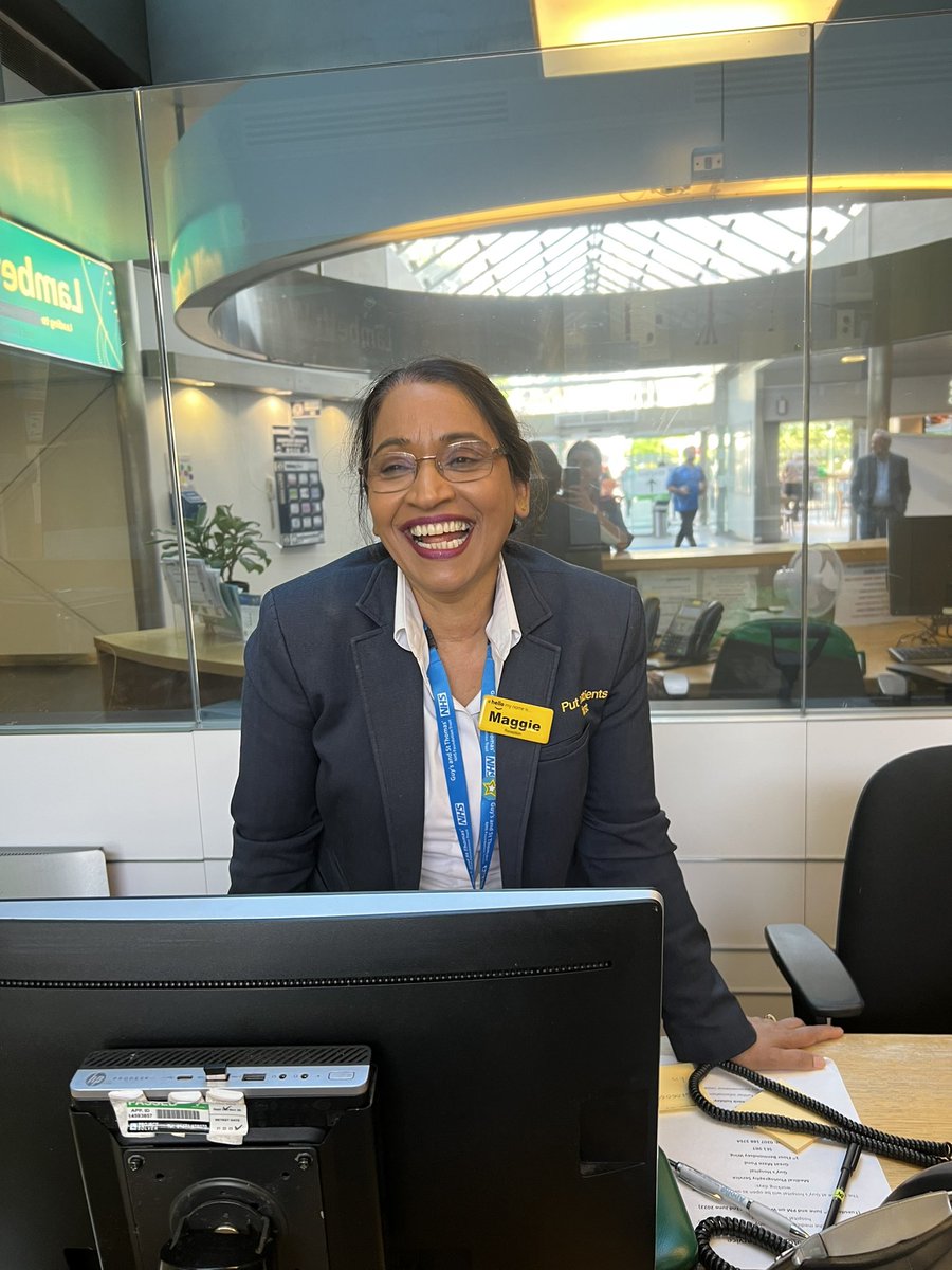 avey_bhatia's tweet photo. Please meet Maggie our receptionist at St Thomas’ @GSTTnhs Maggie like many NHS staff started her travel into work this morning at 5am. Maggie caught 3 buses and walked. So grateful to ALL our staff who made it into work today keeping our patients safe https://t.co/b0FBcyKBAD