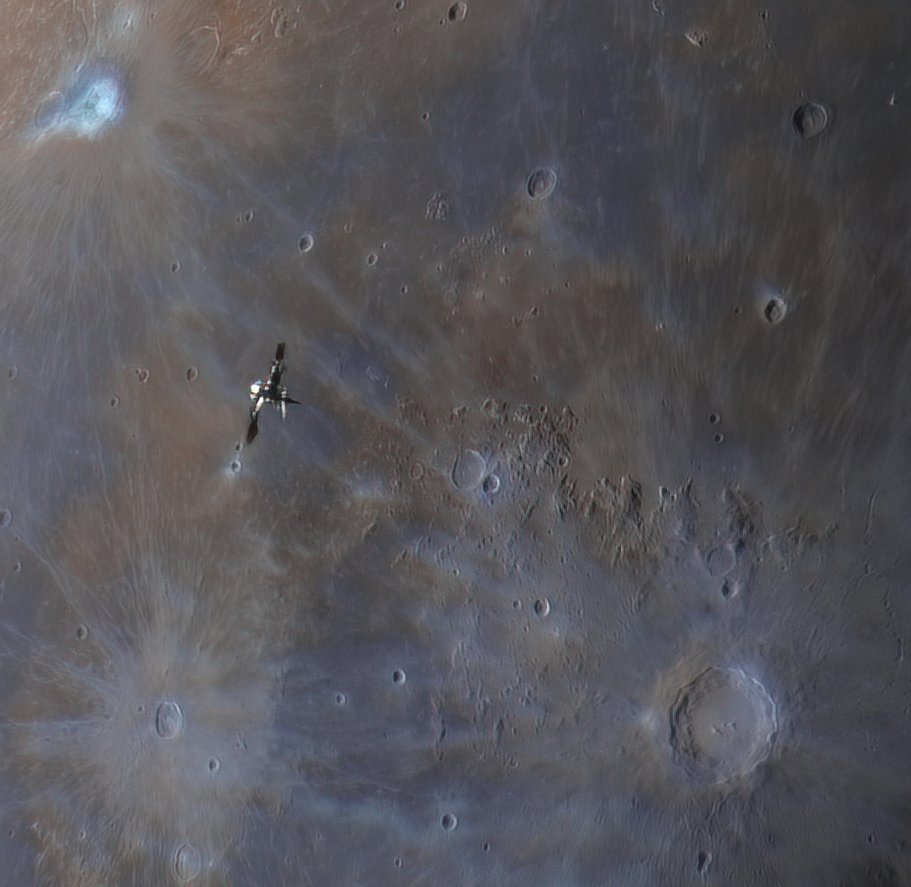 AJamesMcCarthy's tweet photo. Possibly my new favorite shot of all time. I woke up at 1:30am this morning to capture a rare scene- the sunlit international space station transiting iconic craters over the last quarter moon. https://t.co/M3jV3WD94S