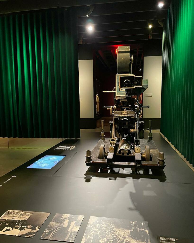Cinematographer Harold Rosson? Thank you for turning our world from black and white to technicolor.. 🎞 🎥 🌈 
<a href="/academymuseum/">Academy Museum of Motion Pictures</a> <a href="/theacademy/">The Academy</a> instagr.am/p/CfE9Bzqvko6/