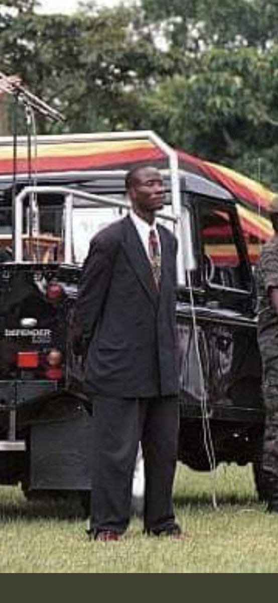 EASTOK1's tweet photo. @SamsonKasumba 😂😂😂 https://t.co/rbf9Nr9CFy