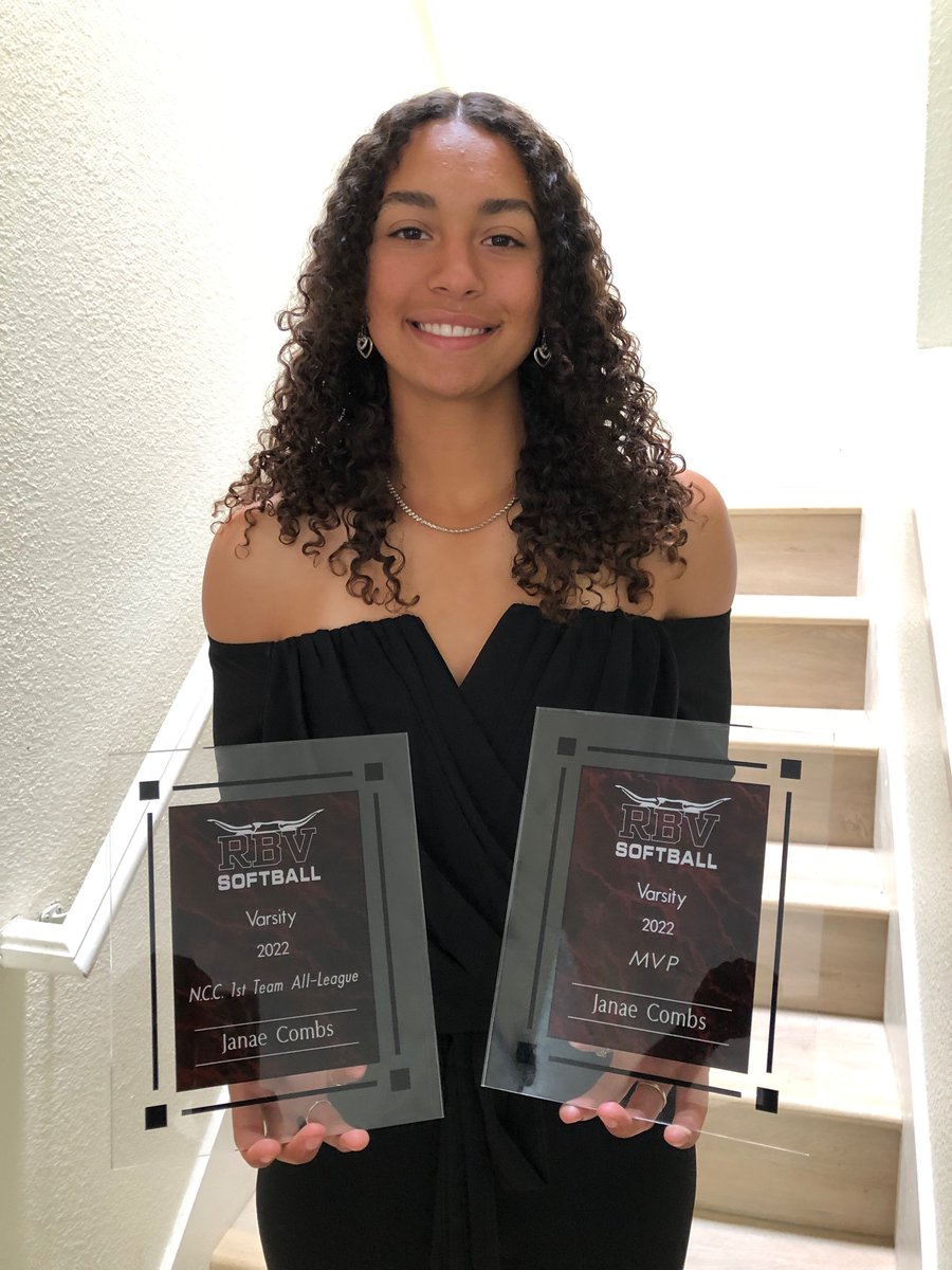 Had a great high school season. Very happy to have received 1st Team All League &amp; MVP

<a href="/Los_Stuff/">Carlos Arias</a> <a href="/IHartFastpitch/">I❤️Fastpitch</a>