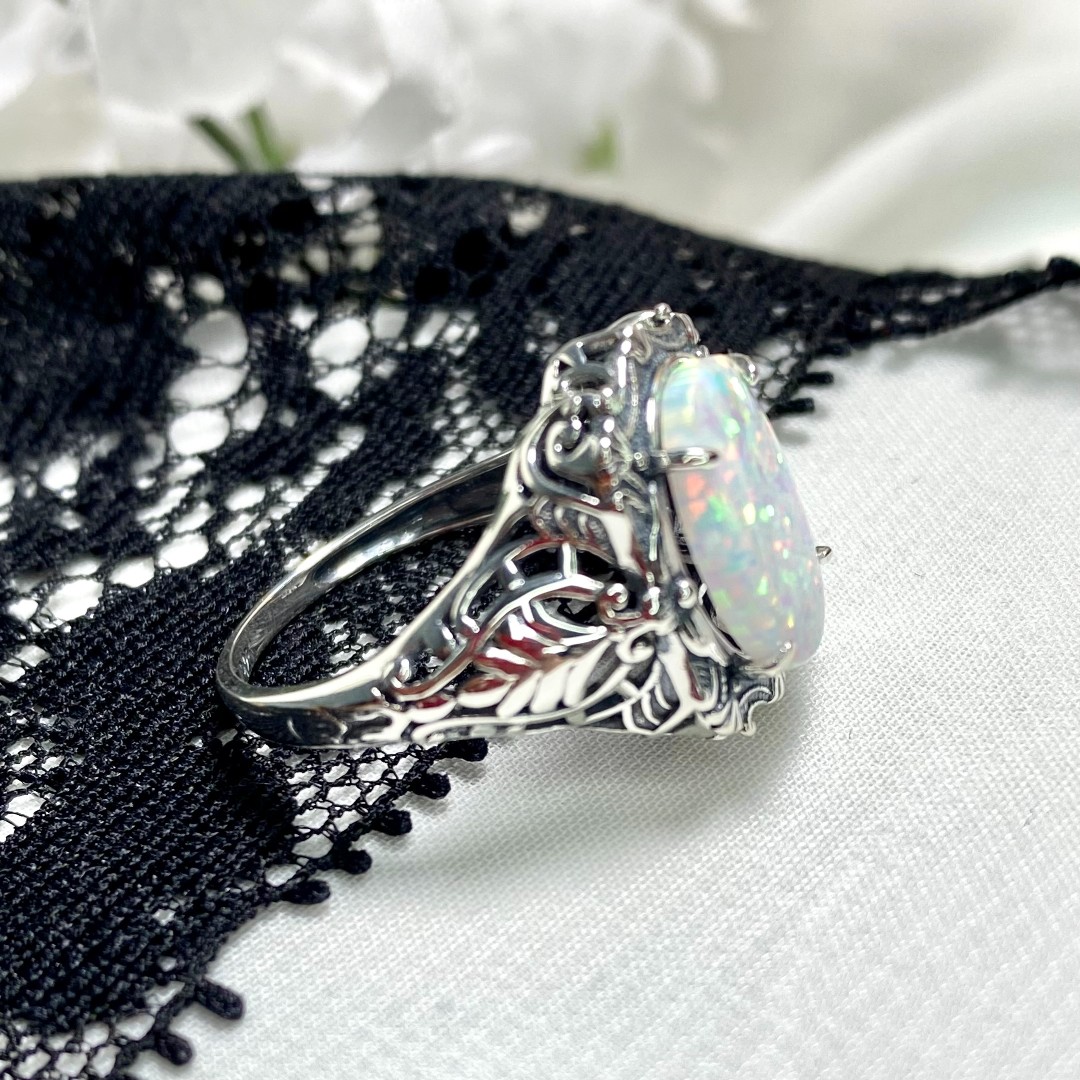 I have been trying to add more opal's to my collection. What do you think??
etsy.com/SilverEmbraceJ…
-
-
#silverembracejewelry #opal #silverring #opalring #octoberbirthstone #birthstonering #ring #rings #ringgirl
