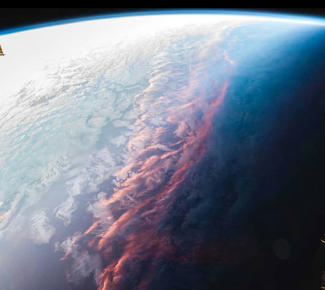This how sunset looks like from space. Credits: Alexander Gerst ESA