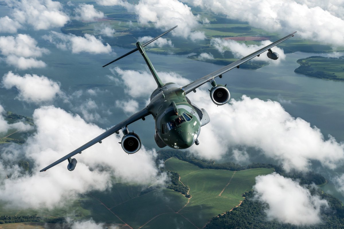 DEFCONPressFYI's tweet photo. Netherlands announces purchase of five Embraer cargo planes https://t.co/x46t7uR7e2 @embraeraeronaut @EmbraerNews #kc390 #c390 #c390m @NLatNATO https://t.co/zvJoYa2mUB