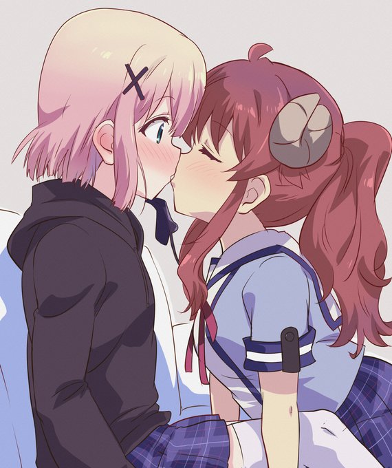 シャミ桃キス💕 