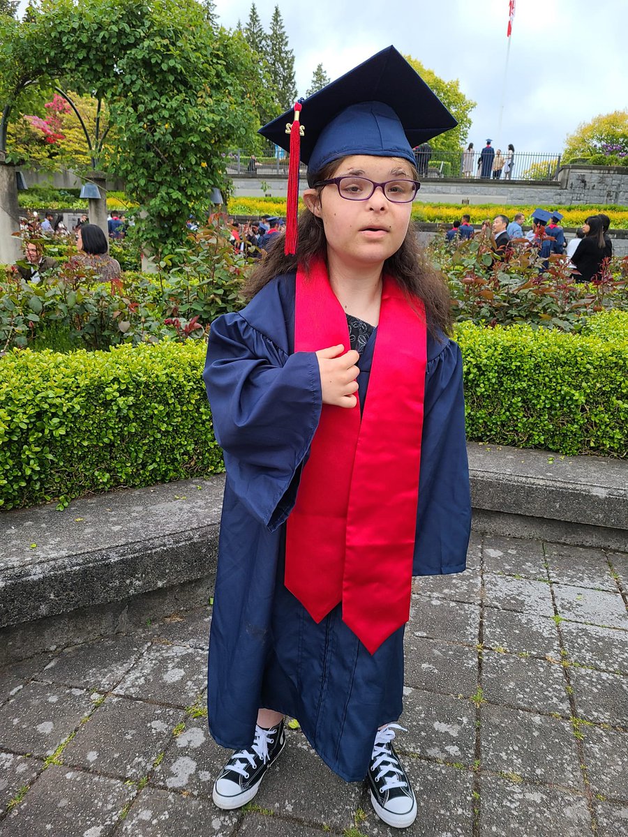 thandiman's tweet photo. So r any of u guys in Vancouver June 23rd to take this beauty to her Graduation dinner 4 a few minutes at the Pan Pacific 7pm? Jayda has worked so hard 4 this moment! Open heart &amp; a dozen other surgeries didn't keep her down🤷‍♂️@VancityReynolds @Sethrogen @SimuLiu @Jason_Priestley https://t.co/xEnC9POMaK