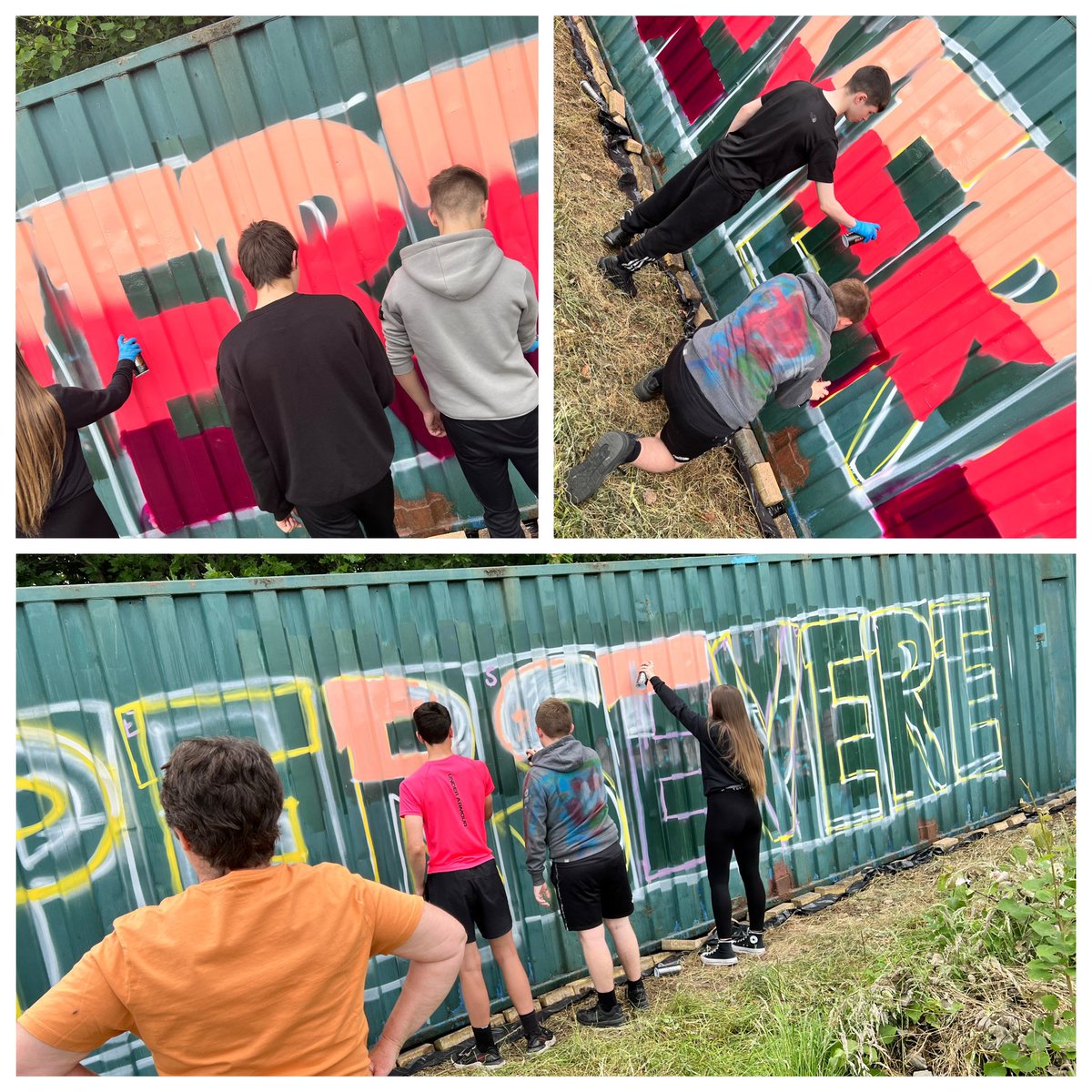 Day 1 of the @PrincesTrustSco S4 Achieve class working on their final mural #teamwork #community #persevere