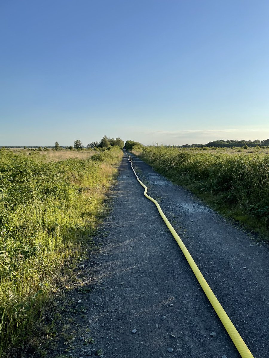 SFRS_GST's tweet photo. Exercise #WhixallMoss now complete ✅ Great display of #TeamWork and #Effort by all attending crews and officers 🥵 Now the #MakingUp Look at all that hose 😳 #UnderRun #70mm @SFRS_MDrayton @FireHodnet @PreesFire_SFRS @SFRS_Wem @SFRS_Whitchurch @SFRS_CWhite @TomHatfieldRE 🚒🚗👍🏻 https://t.co/MJkONz8bAl