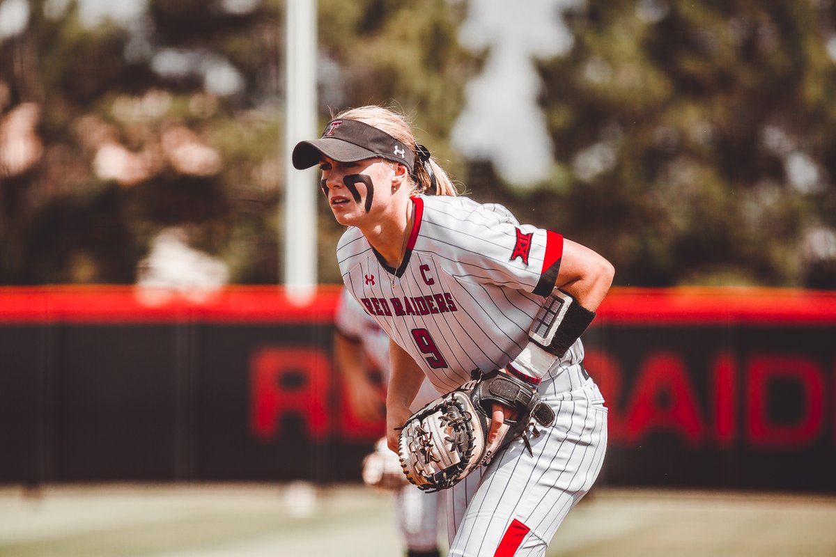 TexasTechSB's tweet photo. Jessica Hartwell (’16-’19)

The best slugger in Texas Tech history, Hartwell stands at the top of the record book in RBI and slugging, 2nd in triples and runs, 3rd in doubles and 6th in batting average. An NFCA All-American, All-Region and 2x All-Big 12 earner.

#TTUTitleIX50 https://t.co/ykJzeV0gnZ