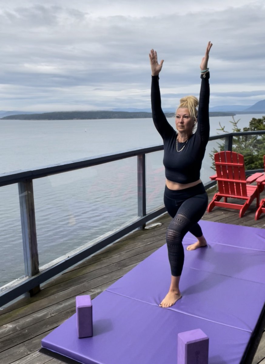 tarastravels's tweet photo. Happy #InternationalDayofYoga ! Go catch @MyPeakChallengeβs Live Insta session if you missed it! Thanks MPC for a wonderful Yoga session with the amazing #CoachMooney! ππΌππ§ββοΈ
#mpcyoga #yoga #peaker @fitmooney @SamHeughan #InternationalYogaDay #InternationalYogaDay2022 https://t.co/YTn08r7Tx6