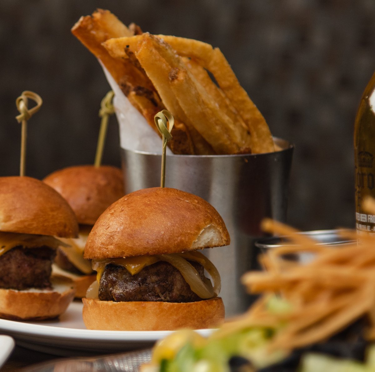 3 juicy burger sliders, with a side of fries, 
walk into West End Bar... 🍔 🌭 

#WestEnd #WestEndBar #NewYork #NYC #Broadway #TimeSquare #Yummy  #Foodie