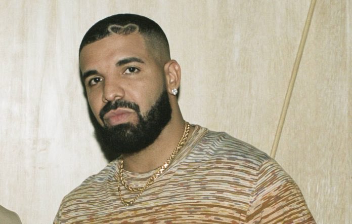 kyrieslawyer's tweet photo. Drake the type of guy to scream when someone turns off the lights in class https://t.co/mZ1aCSQ0i3