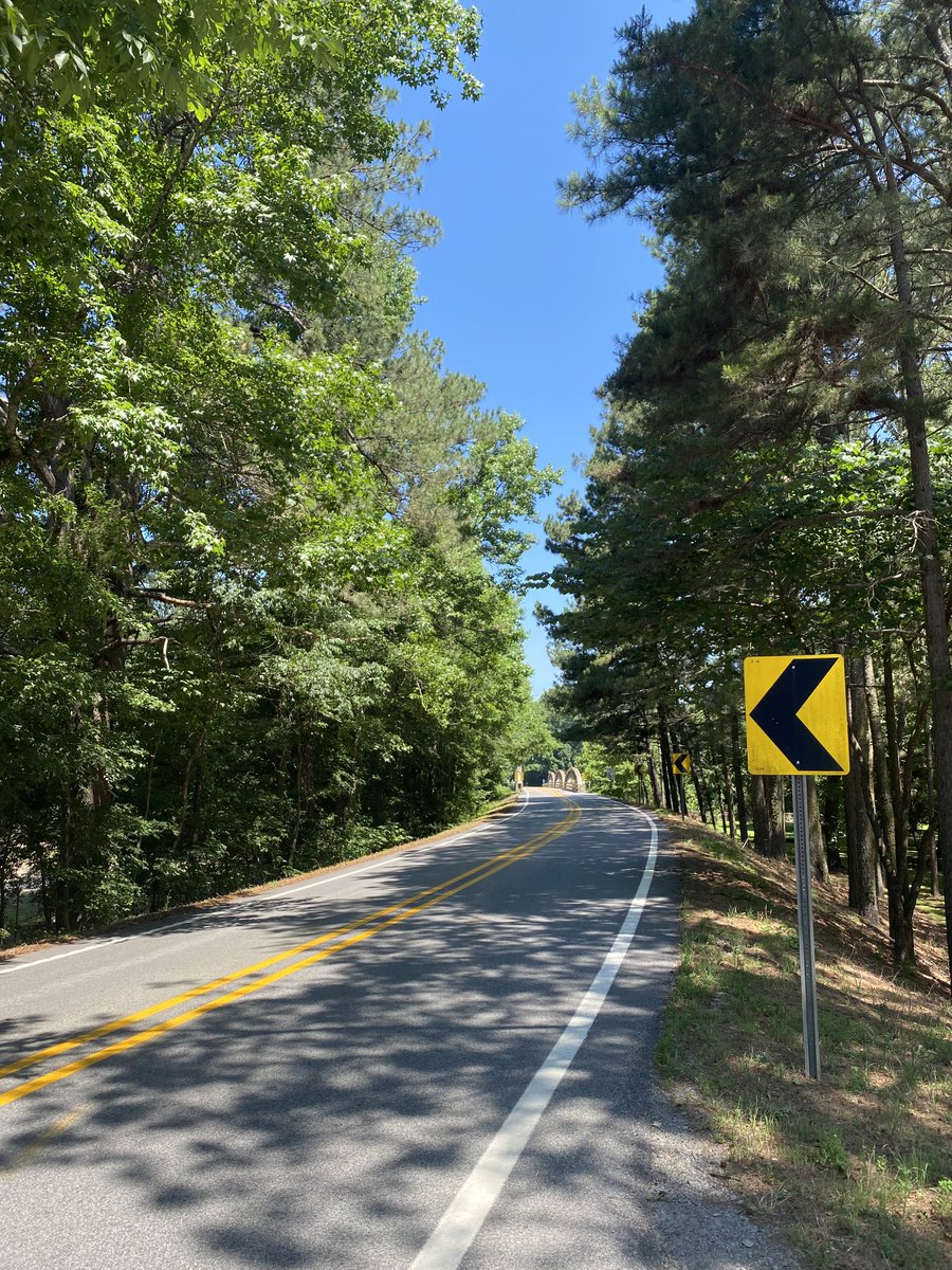 Road The Pig Tail Highway 23. Great ride.