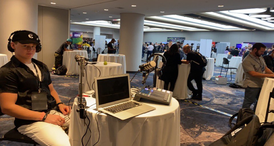 Paperclip_NFT's tweet image. If you’re @NFT_NYC come and find me on the 5th floor. I’d love to hear your crypto story and chat with ya!