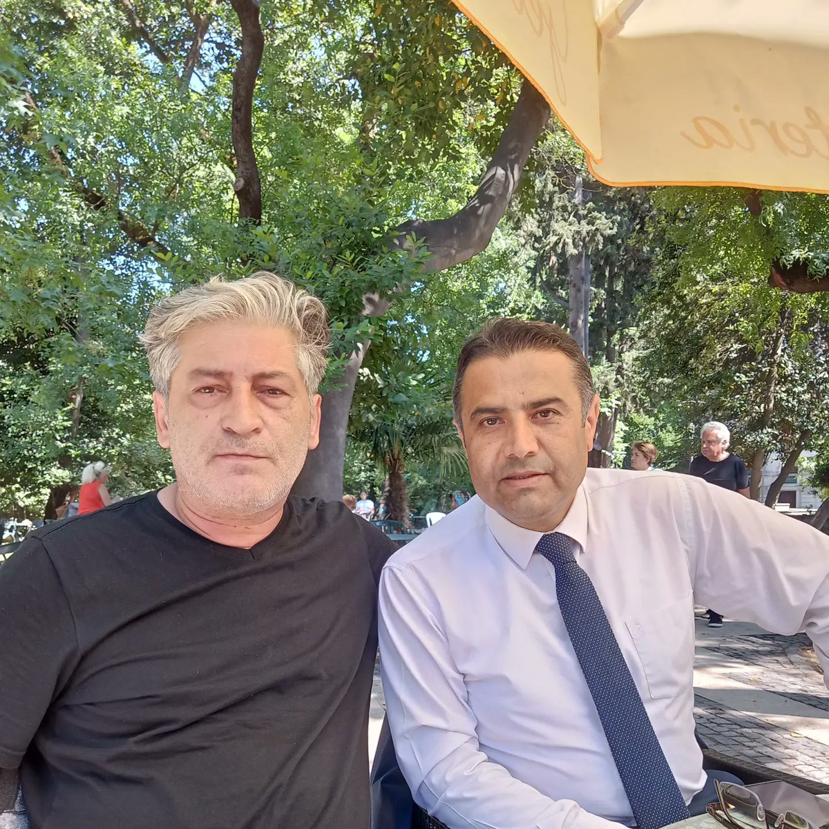 TCUNALCELIK's tweet photo. @onurcukurlu #validebagkorusu #validebag #koru #orman #uskudar doğayı korumak herkesin görevi siyasi partili olmaya gerek yok talan düzenine herkes karşı durmalı #rant a göz yummamali İst içindeki oksijenleri menfaat için bitirmeye çalışanların nefesi kesilsin https://t.co/t1qAFk8QkP