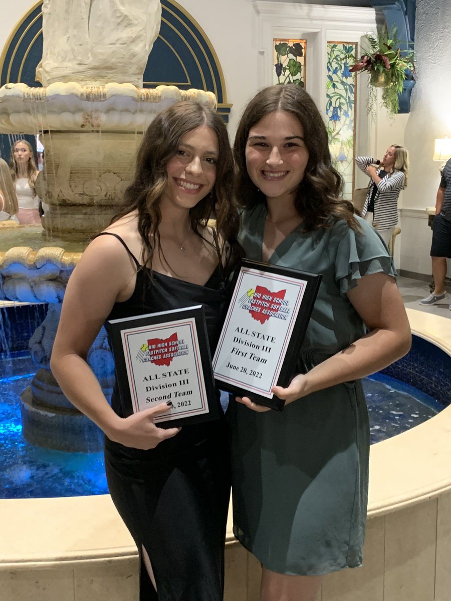 Awesome night last night at the All State banquet. Thank you to the <a href="/OHSFSCAofficial/">Ohio High School Fastpitch Softball Coaches Assoc.</a> for the incredible honor and congratulations to all other honorees! <a href="/IUPsoftball/">IUP Softball</a> <a href="/CSU_Softball/">Cleveland State Softball</a> <a href="/CoachKnerem/">Emlyn Knerem</a> <a href="/AshlandUSball/">Ashland University Softball</a> <a href="/ACWSB/">Allegheny College Softball</a> <a href="/Rochester_SB/">UofR Softball</a> <a href="/MYerdonGrange/">Margaret Yerdon</a> @MKtWheat <a href="/SRU_Softball/">Slippery Rock Softball</a>