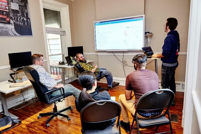 The City of #Hamilton's digital media and ICT sector grew 22% from 2016 to 2019. Want to learn more about why #HamOnt is the place for the creation and distribution of cultural content? Click here: buff.ly/3OnIAu0