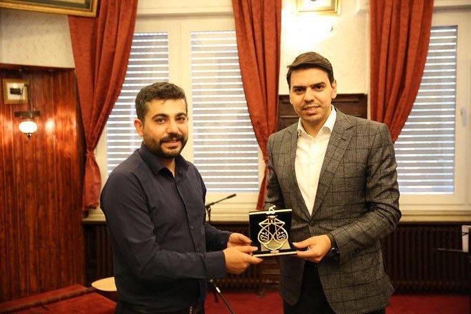 humansufi's tweet photo. Yurtdışı ve Akraba Topluluklar Başkanı Abdullah Eren ve beraberindeki heyeti HUMAN Tasavvuf Kültür ve Sanat Derneği Başkanı Deniz Hüseyinoğlu ve yönetim kurulu karşıladı.
@yurtdisiturkler @abdullah_eren https://t.co/J8eR9UnKPF