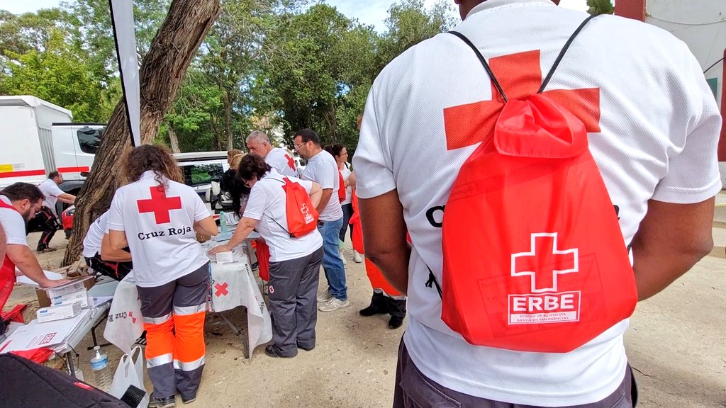 ¿Sabes qué son los ERBE?🤔

Son los Equipos Básicos de Respuesta en Emergencia⛑️, grupos de voluntarios/as preparados para intervenir a nivel local y de forma más ágil en incendios, inundaciones, terremotos...