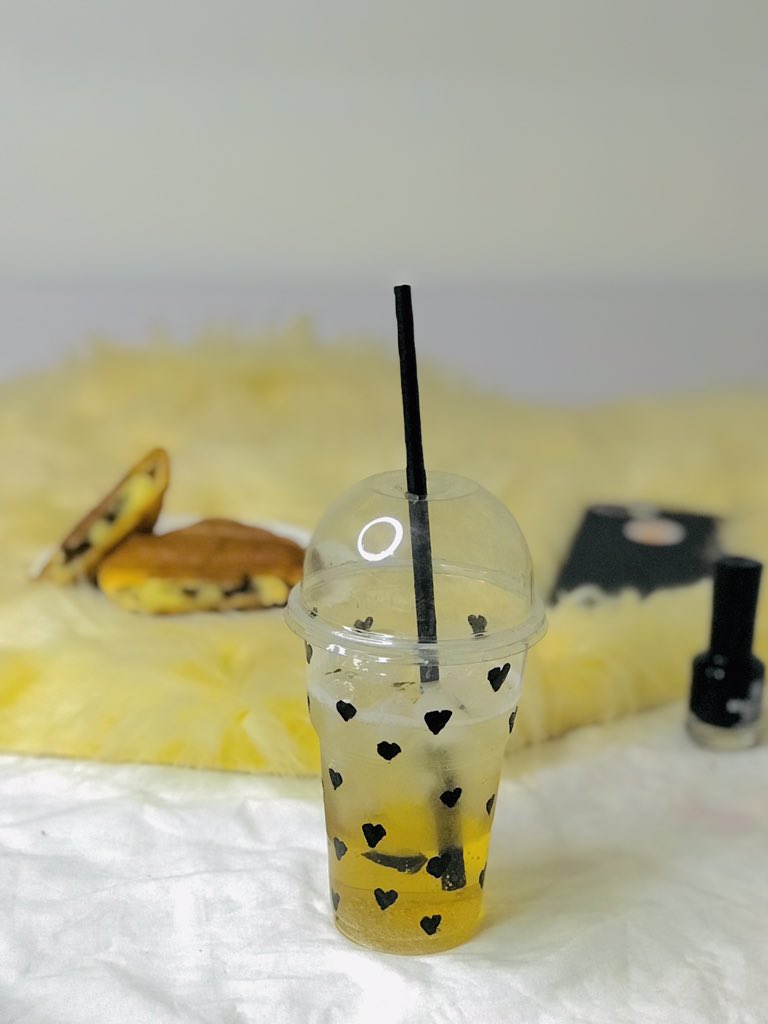 بِحاجةٍ إلى جرعة مُكثفة من الأخبار الحلوة . .🖤

اخر م يدير #ترند_الكوب 🖤