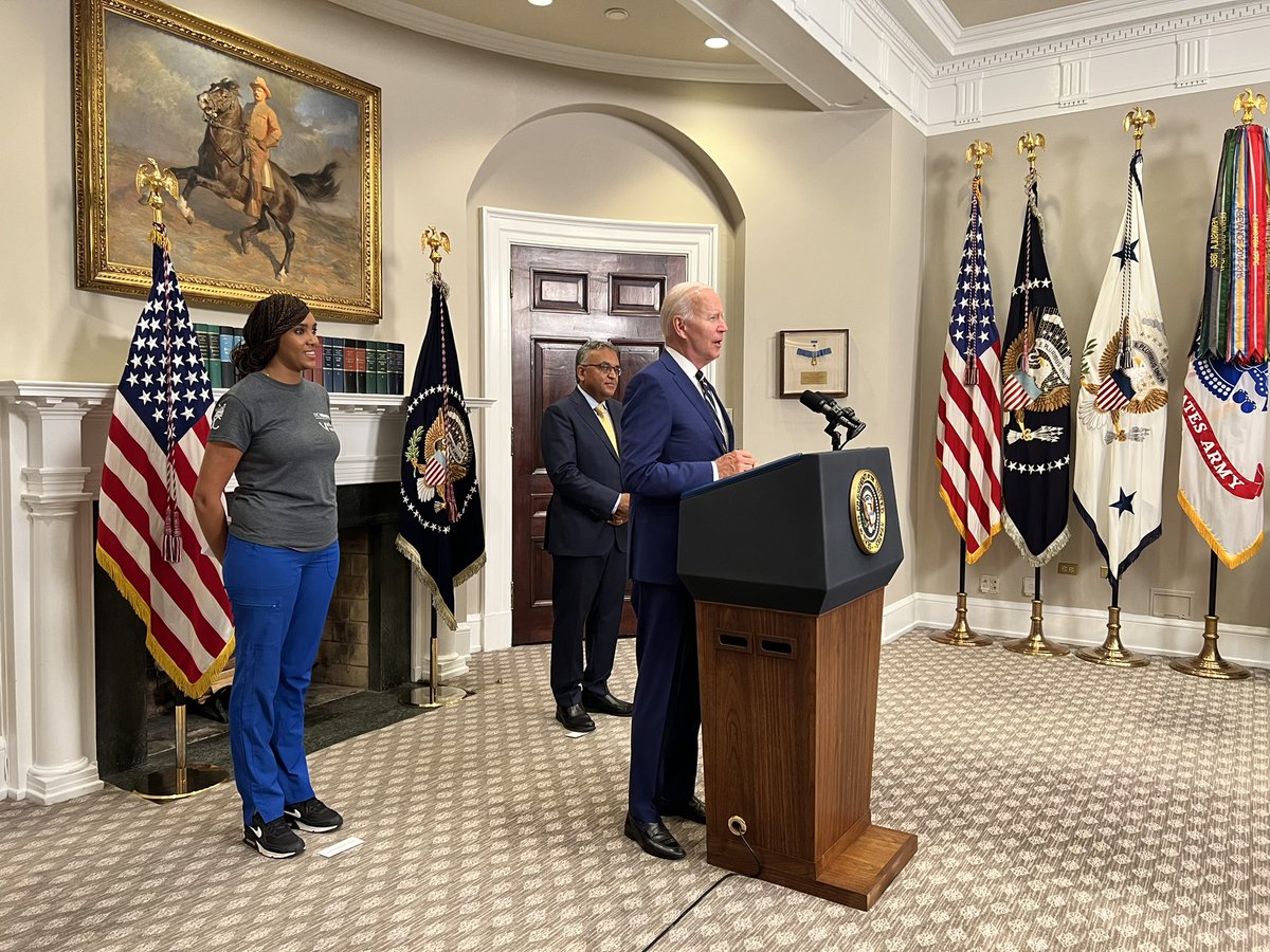 COVID vaccines, now available for the whole family 💉👶🏻👧🏽👦🏻

vaccines.gov